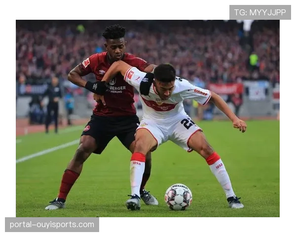 法兰克福前锋穆阿尼伤愈归队，周末联赛有望替补