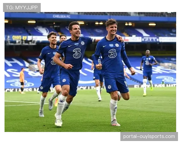 切尔西客场2-0埃弗顿，防线稳固帕尔默破门锁定胜局